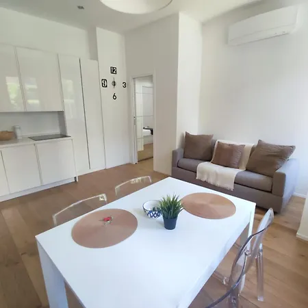 Regina In Porta Lodovica - Wifi E Breakfast Box Apartment